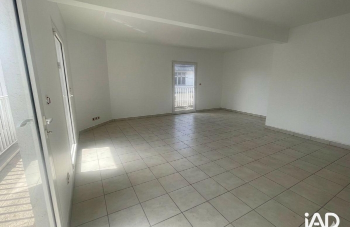 Vente Immeuble 222m&sup2; 3 pièces Le Moule