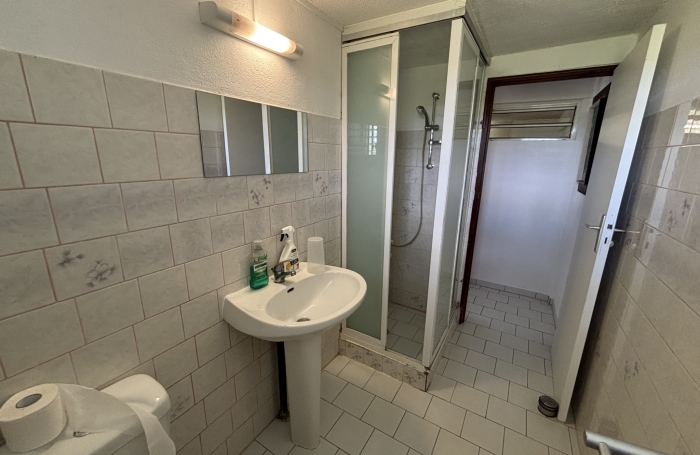 A LOUER - T3 en rez-de-villa   Secteur labouaye au Gosier