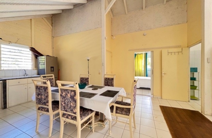 Maison en location 950 &euro; par mois avec terrasse &agrave; Petit-Bourg