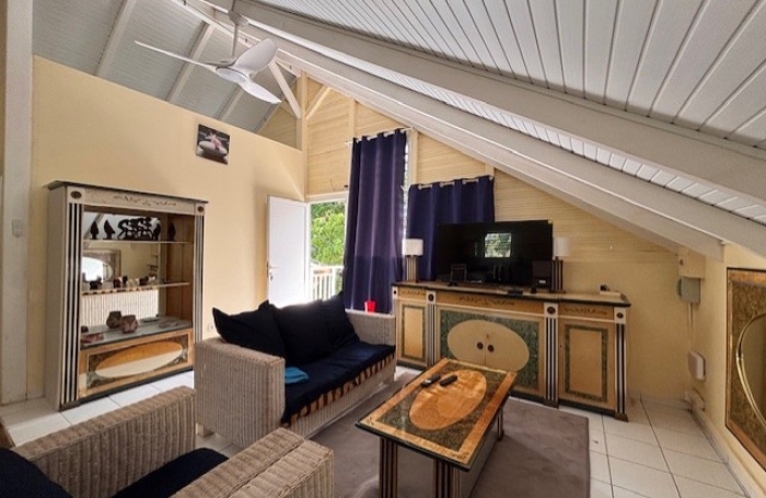 Maison en location 950 &euro; par mois avec terrasse &agrave; Petit-Bourg