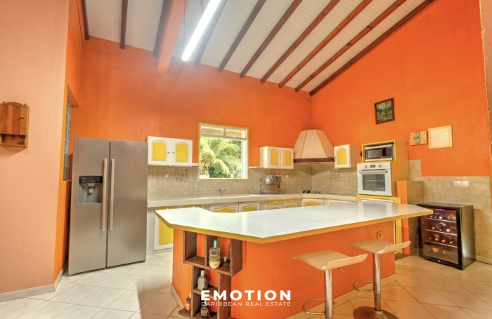 Maison 143 m2   3 CH + garage LE LAMENTIN