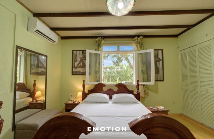 Maison 143 m2   3 CH + garage LE LAMENTIN