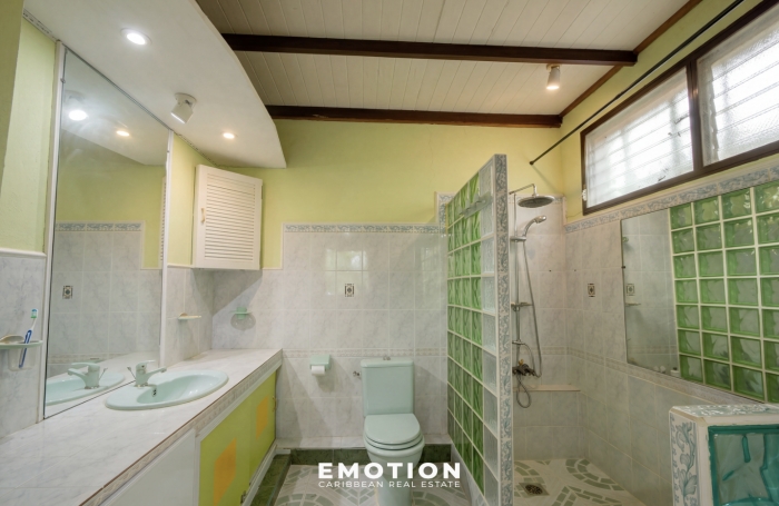 Maison 143 m2   3 CH + garage LE LAMENTIN