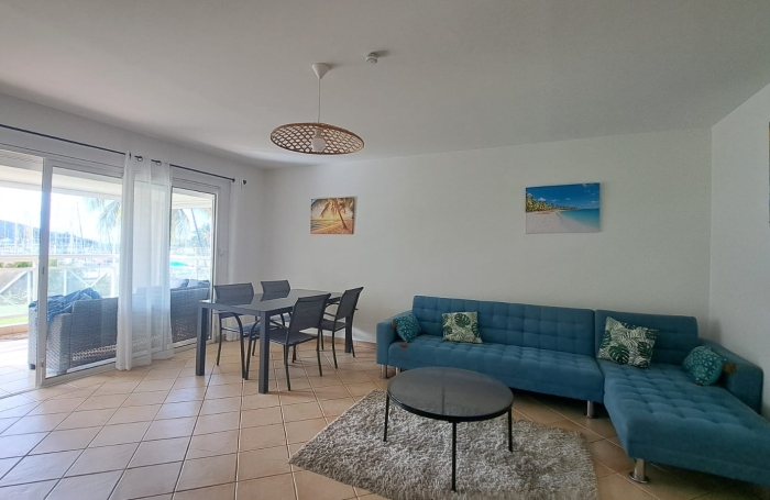 &Agrave; louer  Superbe appartement meubl&eacute; avec vue mer au port de plaisance de Rivi&egrave;re Sens