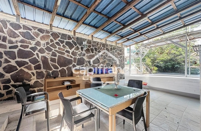 Vente Maison 380m&sup2; 11 pièces Les Abymes