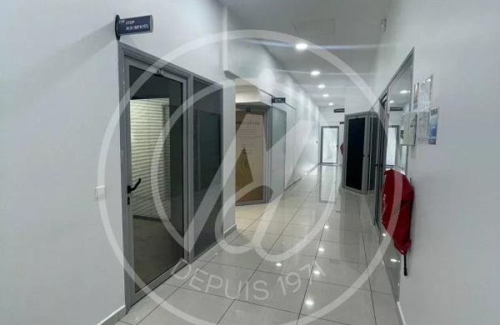 Location Bureaux 97122