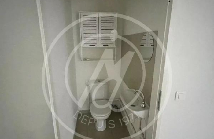 Location Bureaux 25m&sup2; Baie Mahault