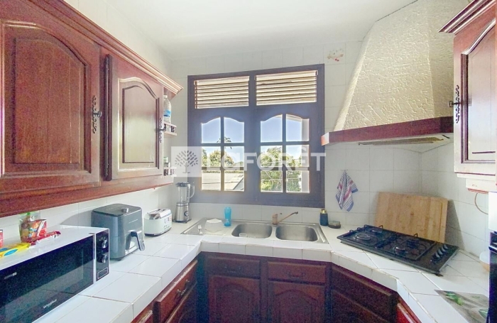 Vente Maison 158.51m&sup2; 6 pi&egrave;ces Gourbeyre