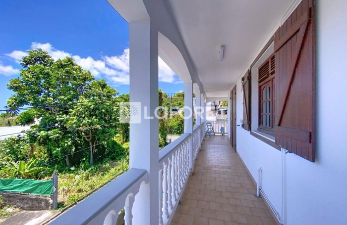 Vente Maison 158.51m&sup2; 6 pi&egrave;ces Gourbeyre