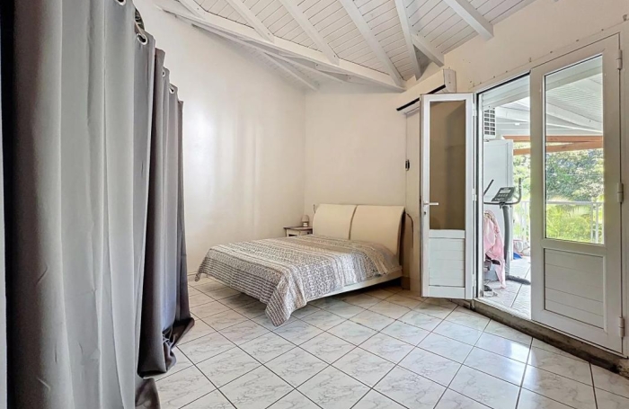 Vente Maison 247m&sup2; 8 pièces Lamentin