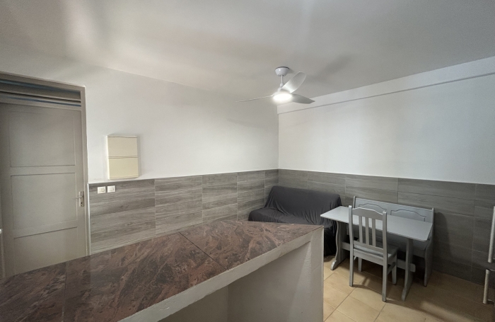 Bas de villa &agrave; Sainte-Rose