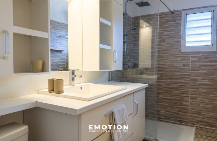 Maison Mitoyenne T3 Bis - 2 chambres + 32 m2 de terrasse + 58 m2 de jardin - Baie Mahault - Biglette