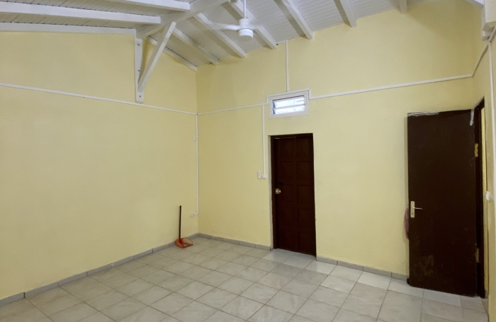 LOCATION NON MEUBL&Eacute;E SUR SAINTE-ROSE