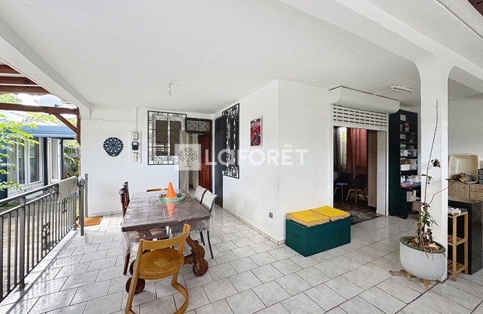 Vente Maison 102m&sup2; 5 pi&egrave;ces Sainte Anne