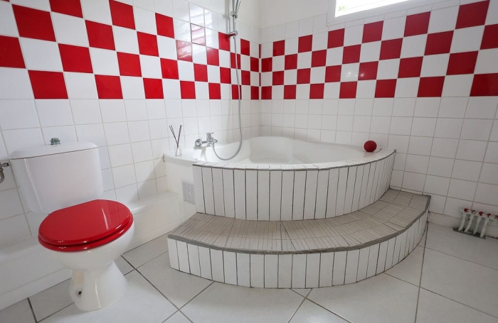 Location appartement T2 de 57 m2 calme et vue mer &agrave; POINTE NOIRE