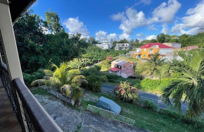 Vente Maison 151.71m&sup2; 8 pièces Gosier