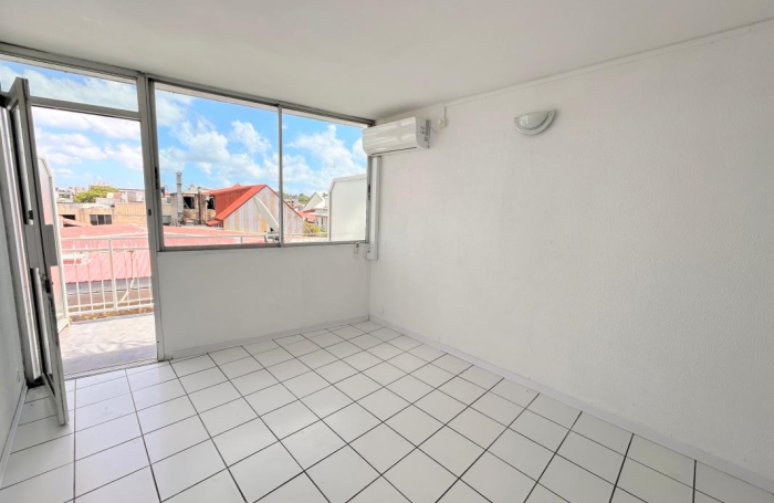 Vente Appartement 97110
