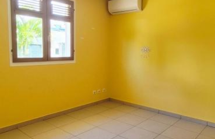 Location Maison 71.59m&sup2; 4 pièces Sainte Rose