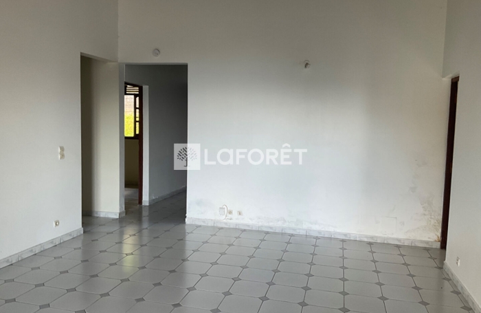 Location Maison 110m&sup2; 4 pi&egrave;ces Trois Rivi&egrave;res