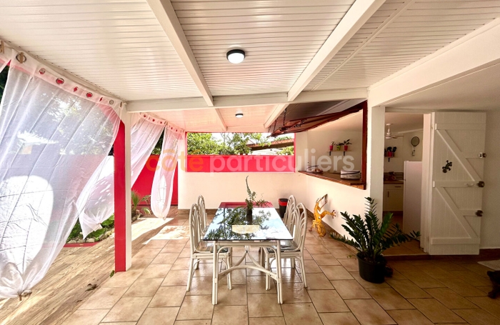 Vente Maison 91m&sup2; 5 pi&egrave;ces Sainte Rose