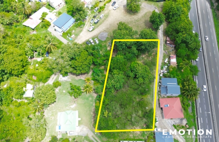 2 000 m2 de Terrain - Les ABYMES