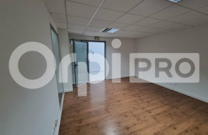 Avec ORPI BOUTAREL louez vos  bureaux de 25m2