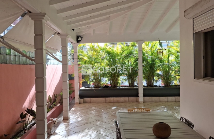 Vente Maison 164m&sup2; 6 pi&egrave;ces Baie Mahault