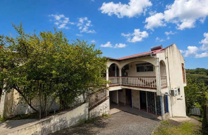 Vente Maison 207.67m&sup2; 8 pièces Baillif