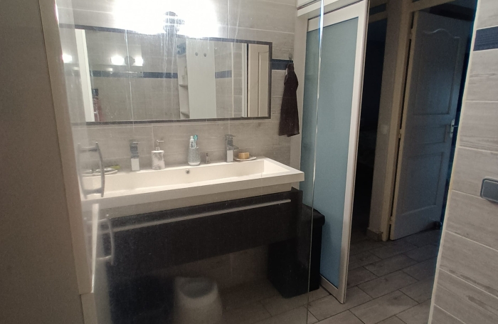 MAISON T3 (87m2) - JUMELL&Eacute;E et MEUBL&Eacute;E - Belcourt 97122 BAIE-MAHAULT