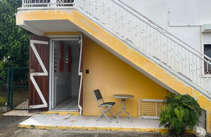 BASSE-TERRE Maison T4 cl&eacute; en main avec 2 logements ind&eacute;pendants   Proche h&ocirc;pital et commodit&eacute;s- aucun travaux