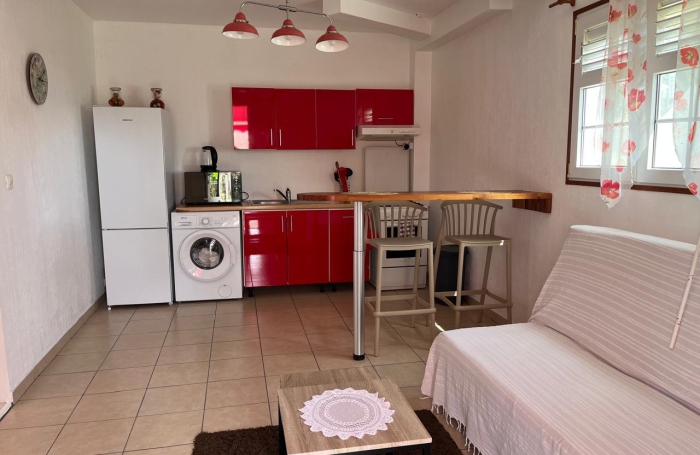 BASSE-TERRE Maison T4 cl&eacute; en main avec 2 logements ind&eacute;pendants   Proche h&ocirc;pital et commodit&eacute;s- aucun travaux