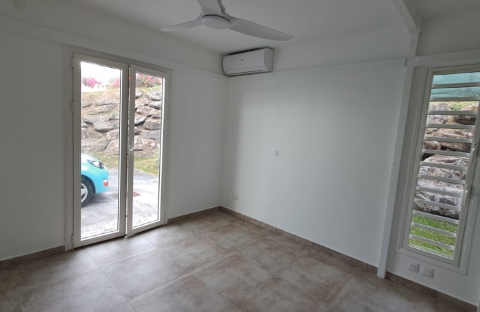 Pavillon neuf T4 vue mer quartier r&eacute;sidentiel &agrave; Bouillante