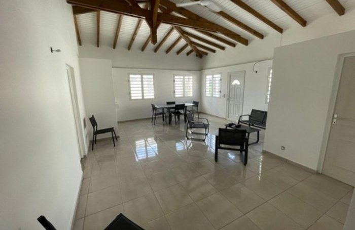Vente Local commercial 151m&sup2; 5 pièces Gosier