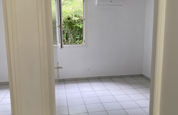 Appartement T3 (50.09m2) - R&eacute;sidence Jardins Cara&iuml;be - Arnouville 97170 PETIT-BOURG