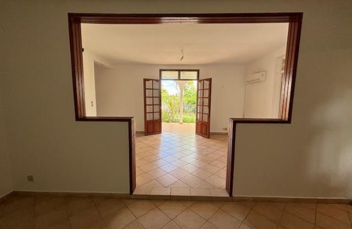 Location Maison 100m&sup2; 4 pièces Saint Fran&ccedil;ois