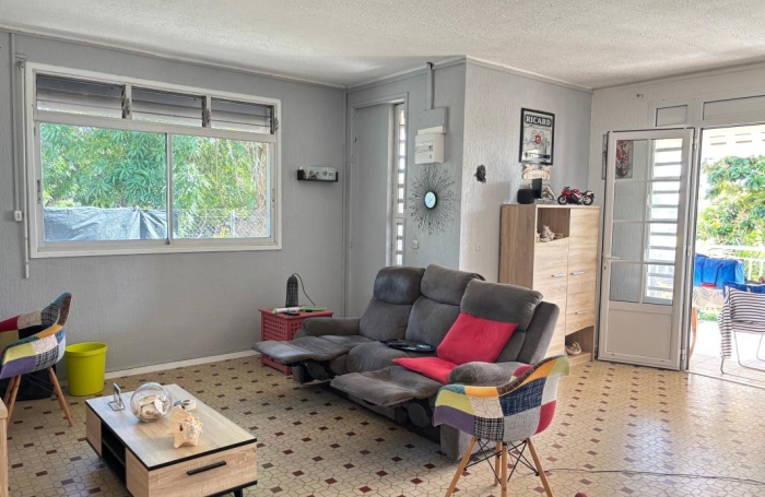 Vente Maison 93m&sup2; 4 pièces Basse-Terre