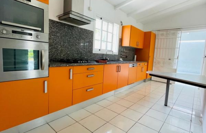 Location Maison 136.47m&sup2; 5 pièces Baie Mahault