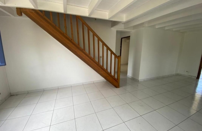 Location Maison 74m&sup2; 4 pièces Sainte Anne