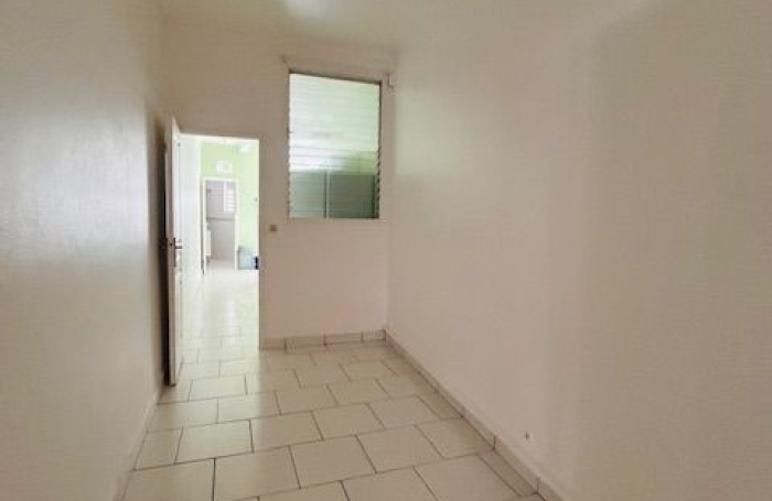 Location Appartement 65.89m&sup2; 2 pièces Pointe-&agrave;-Pitre