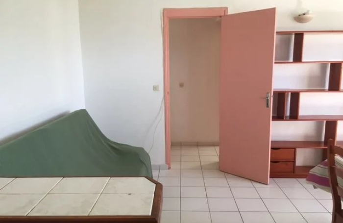 Location Appartement 50m&sup2; 2 pièces Gosier