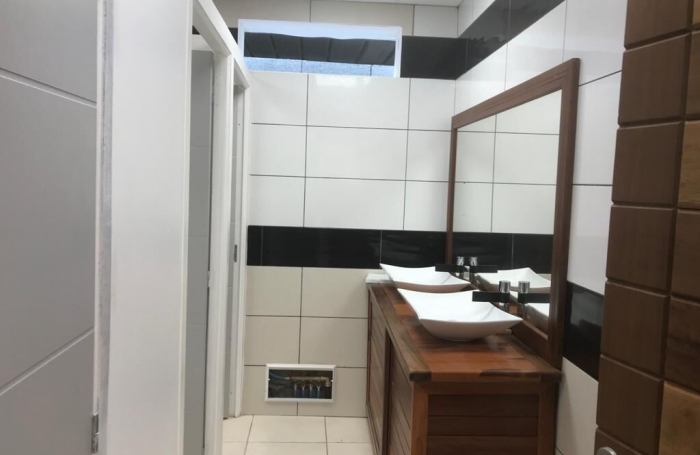 Vente Immeuble 317.75m&sup2; 12 pi&#232;ces Cayenne