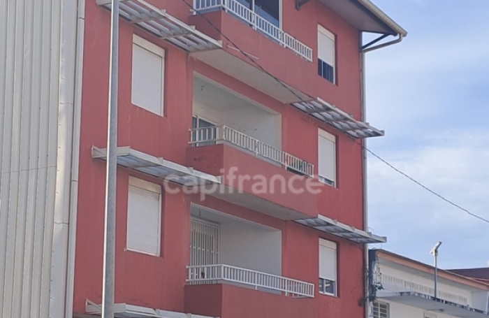 Vente Local commercial 136m&sup2; 6 pi&#232;ces Cayenne