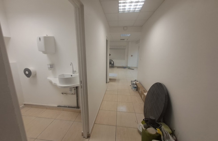 Vente Local commercial 136m&sup2; 6 pi&#232;ces Cayenne