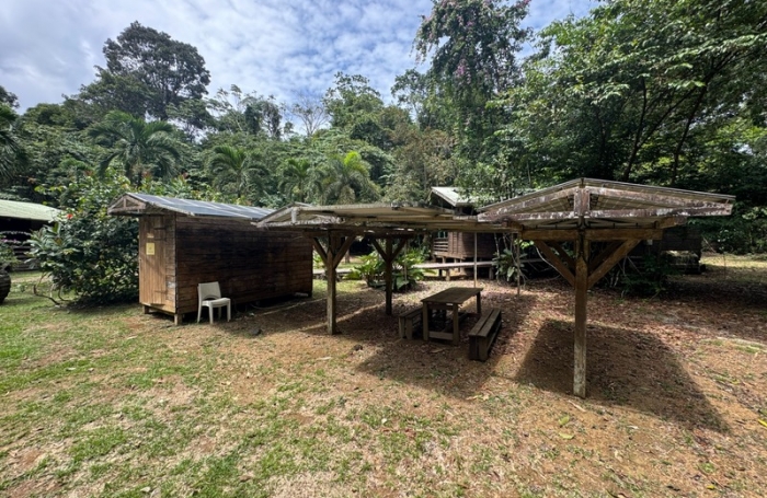 Vente Maison 940m&sup2; 14 pi&#232;ces Roura