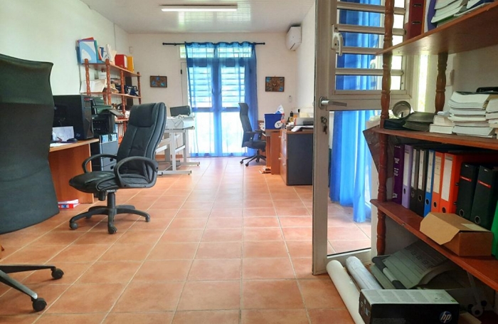 Vente Maison 132m&sup2; 5 pi&#232;ces Remire Montjoli