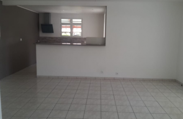 Vente Maison 111.28m&sup2; 5 pi&#232;ces Remire Montjoli