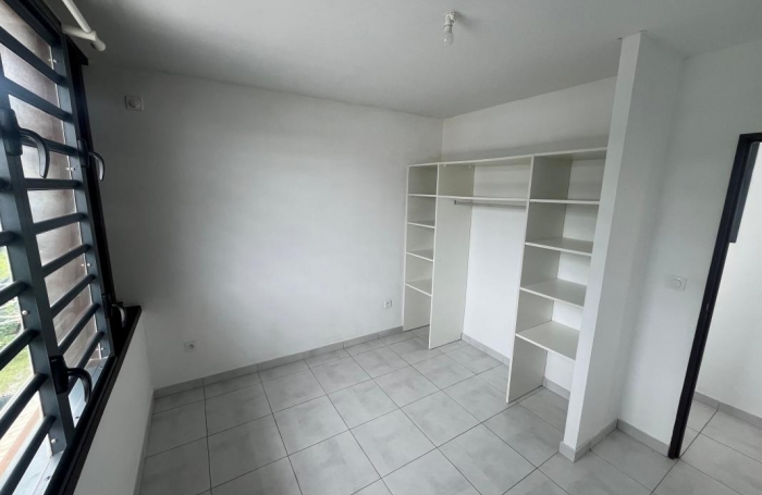 Vente Maison 93.67m&sup2; 4 pi&#232;ces Remire Montjoli