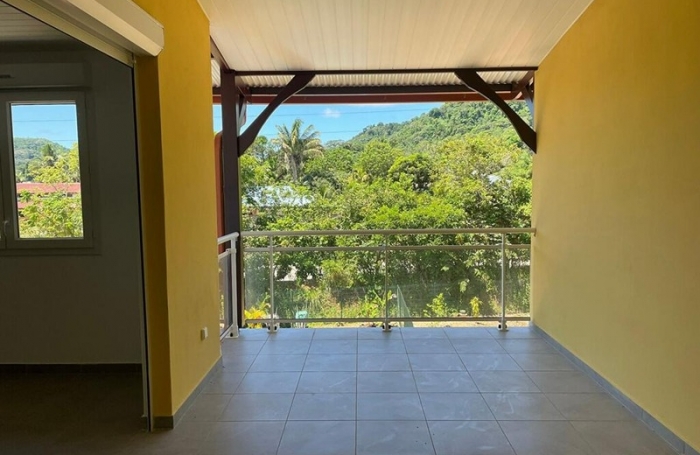 Vente Appartement 61m&sup2; 3 pi&#232;ces Remire Montjoli