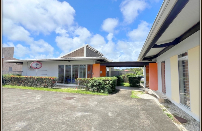 Vente Bureaux 457m&sup2; 18 pi&#232;ces Kourou