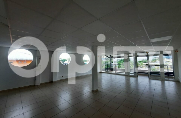 Bureaux lumineux avec ascenseur !